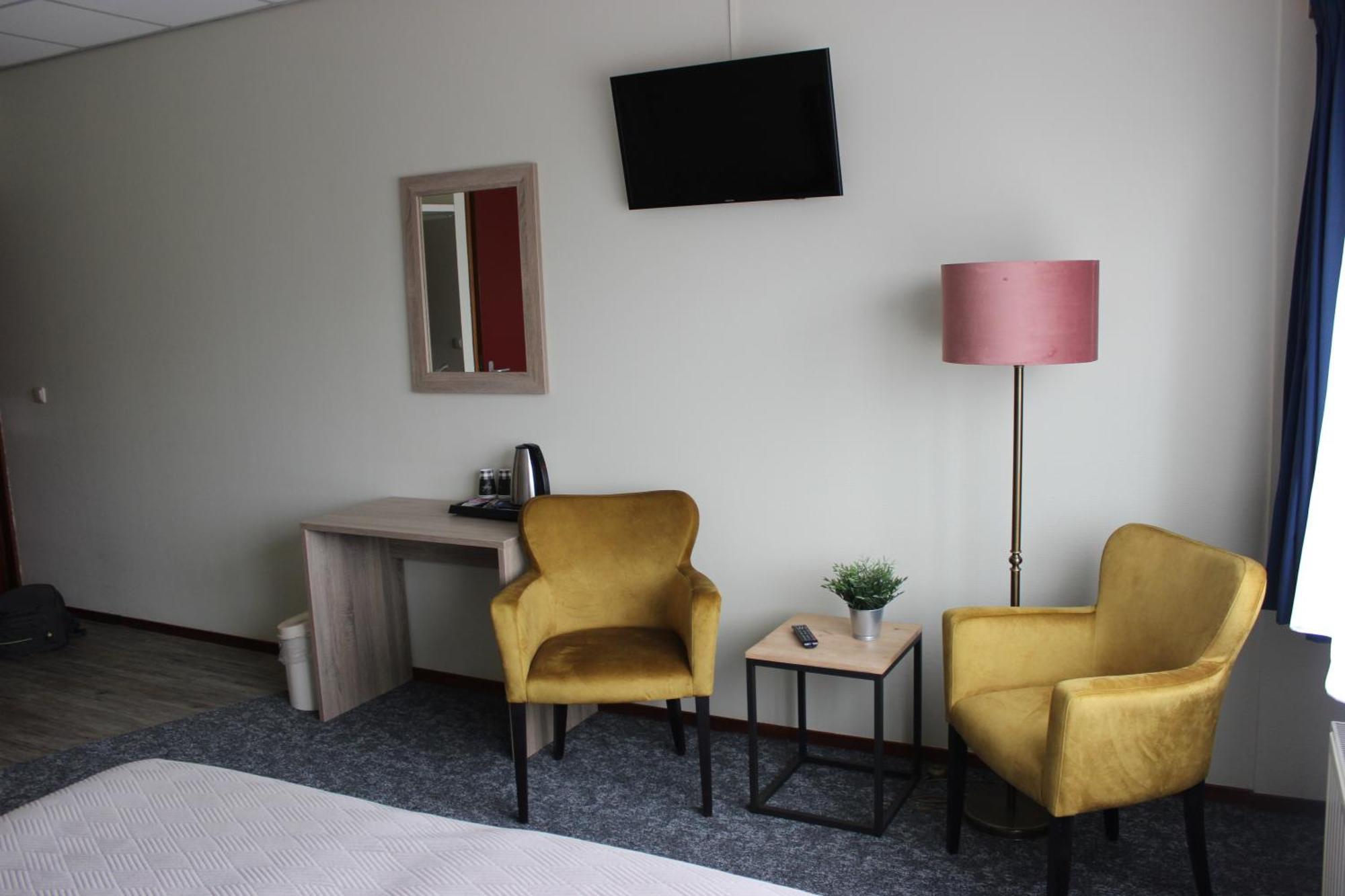 Hotel "De Klok" Buren  Exteriér fotografie
