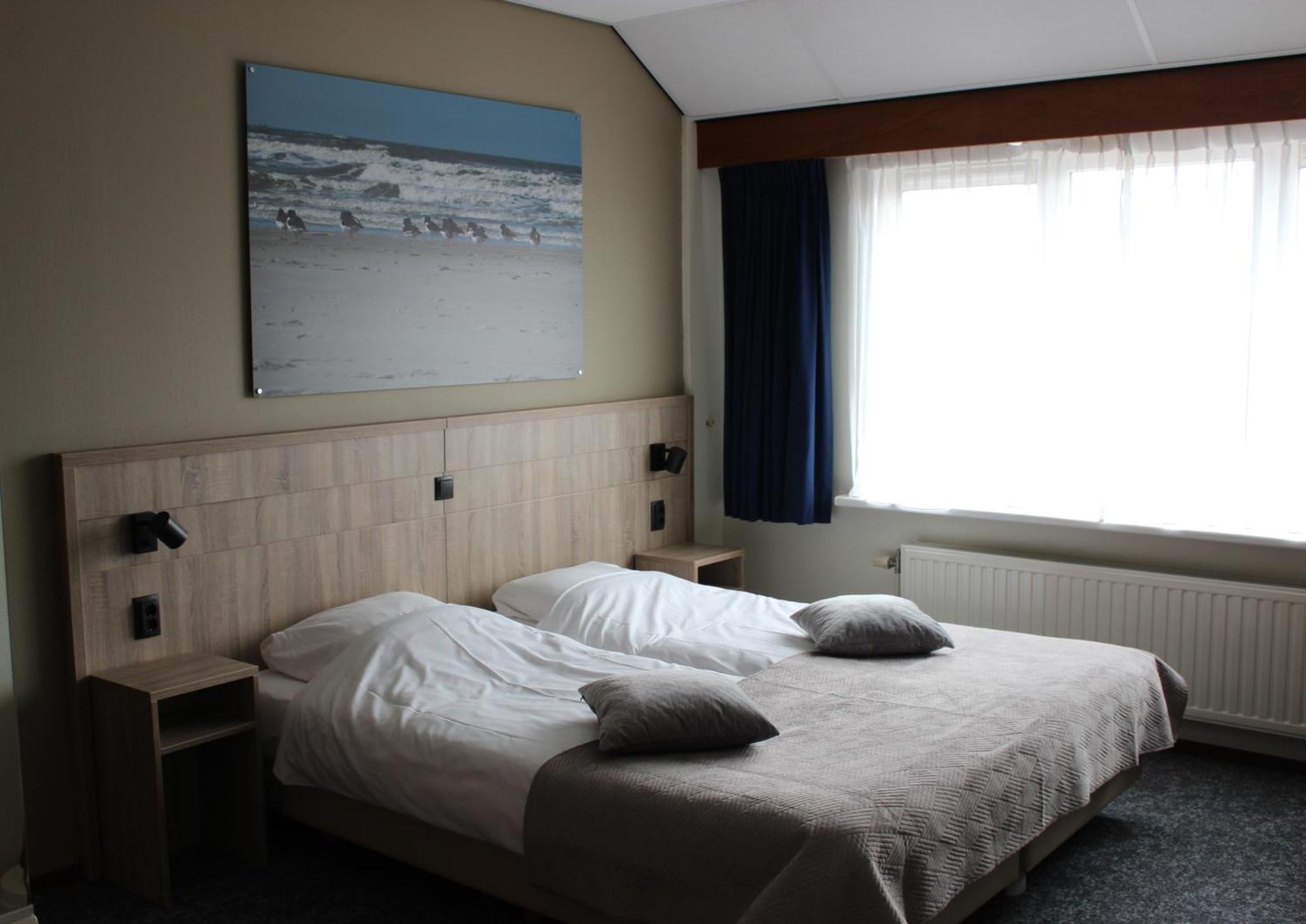 Hotel "De Klok" Buren  Exteriér fotografie